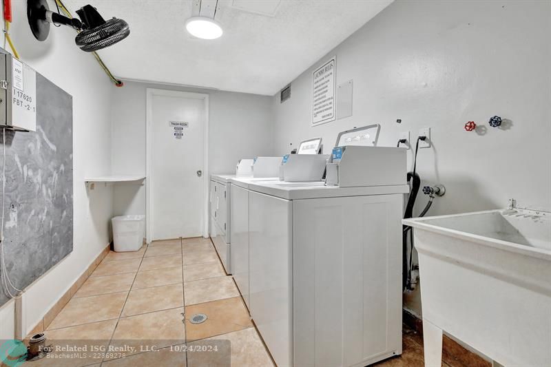 Community Laundry (located on same floor as unit).