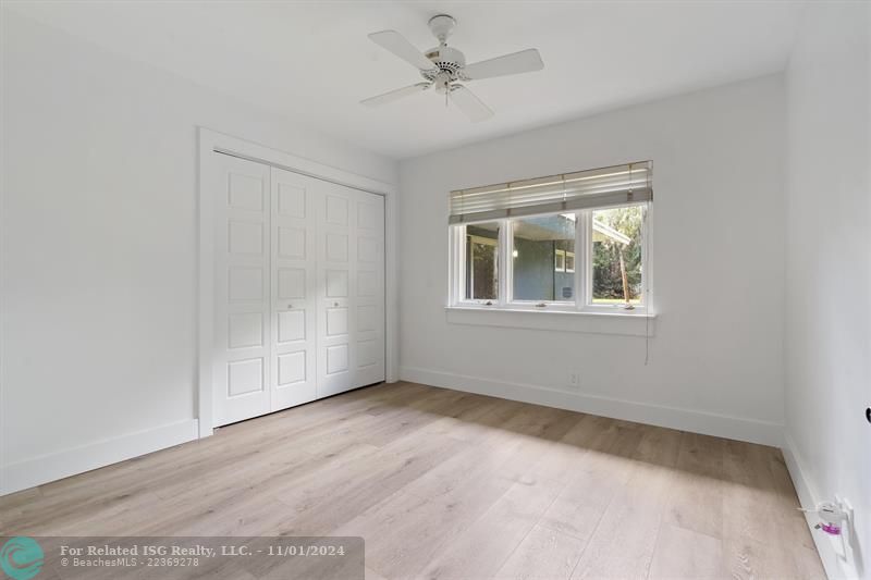 second master bedroom w/private bathroom.