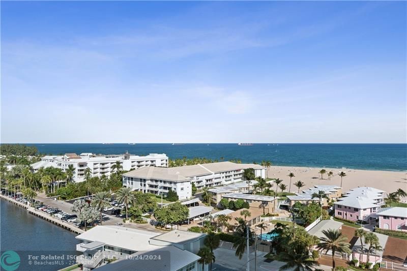 Views of the ocean, Lake Mayan and Lago Mar.