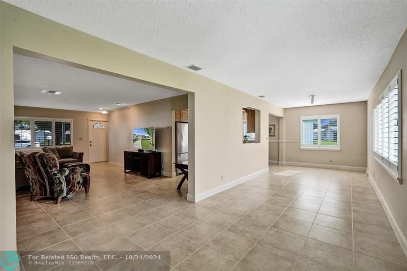 Virtually Staged Dining Area