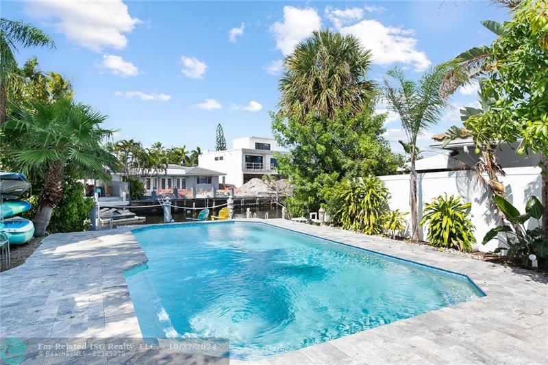 pool w/ view of the water