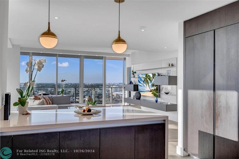 Kitchen Family Room