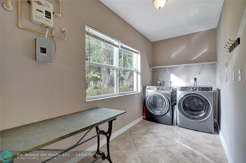 Mud room / Office