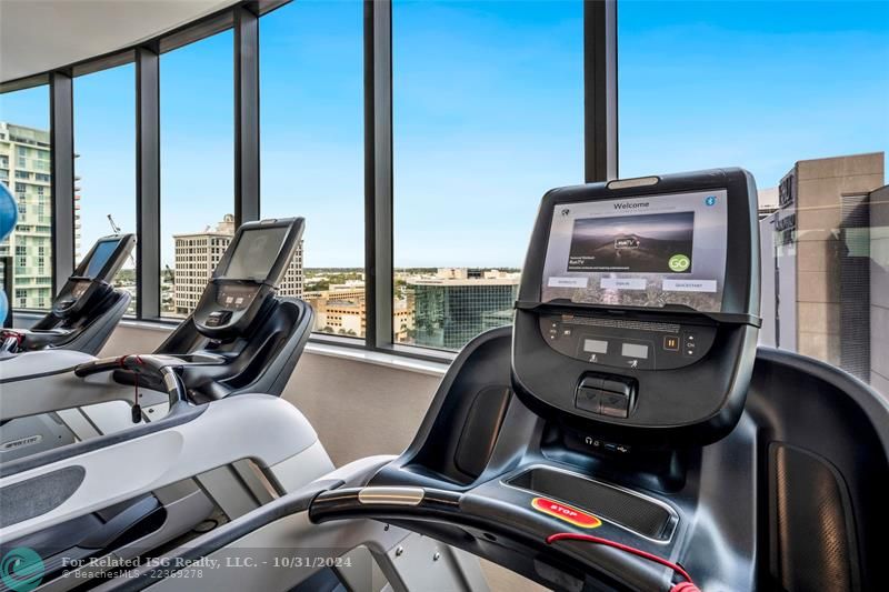 Fully appointed gym with weights & cardio on the 16th floor for great views of the city & Las Olas Blvd