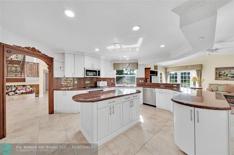 Kitchen and sitting area