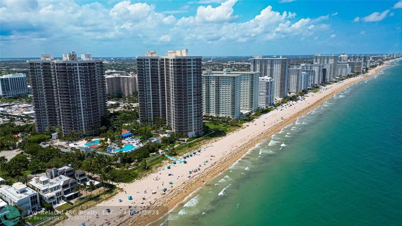 L'Hermitage Complex and North Fort Lauderdale Beach