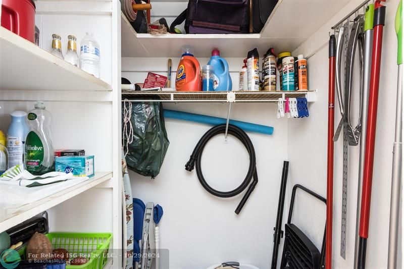 LARGE PANTRY INSIDE UNIT