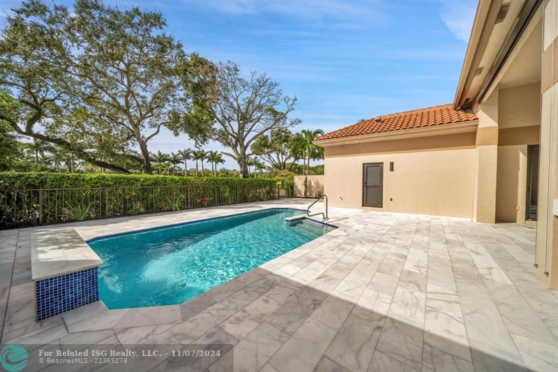 pool bathroom