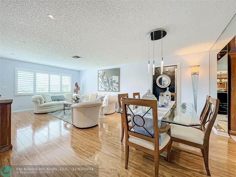 OPEN FLOOR PLAN-LIVING/DINING AREAS