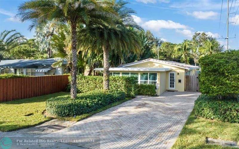 Welcome to this charming and spacious home located in 1145 NE 12th Avenue Ft. Lauderdale