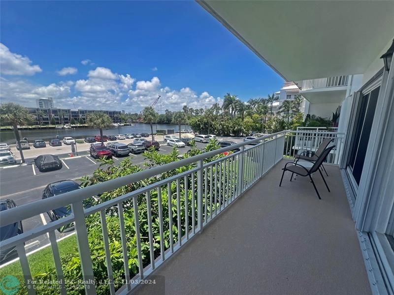 The backyard of Lago Mar Place has postcard beach views.