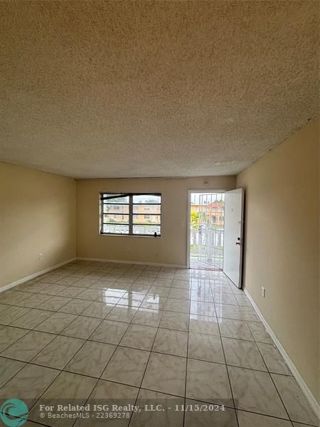 Living/Dinning room