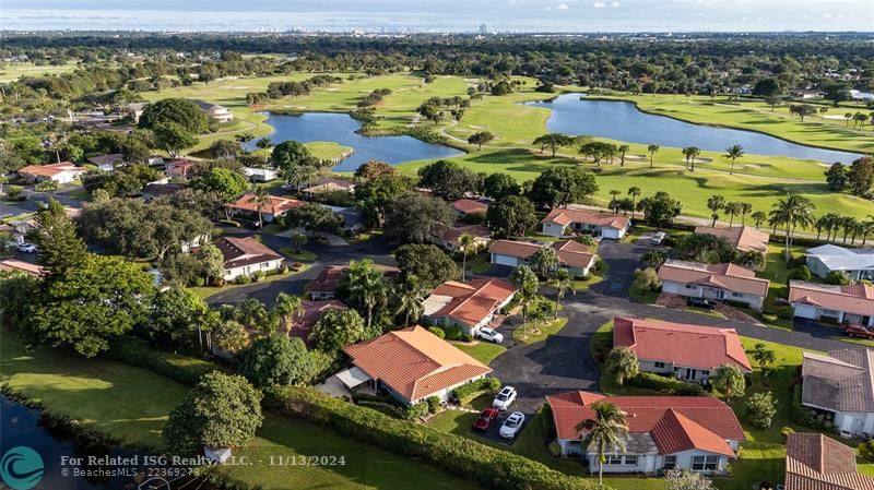 Hawthorne Village with views of golf course