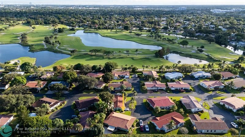 Hawthorne Village with views of golf course