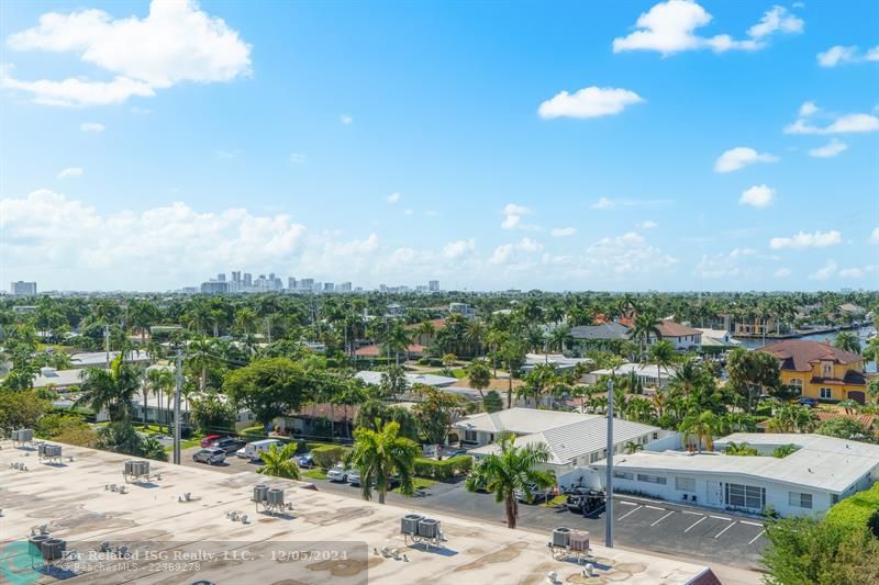 Rooftop patio view west - downtown skyline