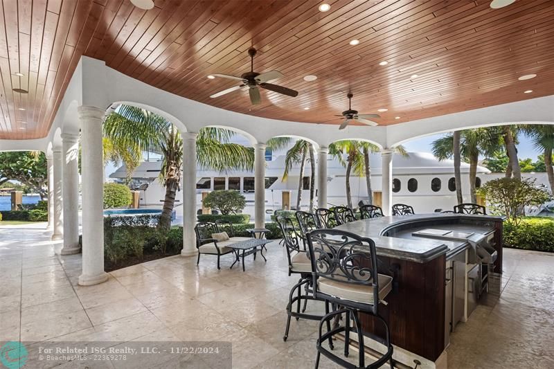 Patio/Outdoor Kitchen