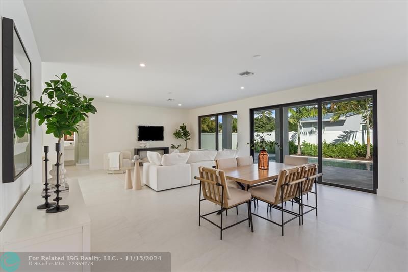 Living areas with lots of natural lighting