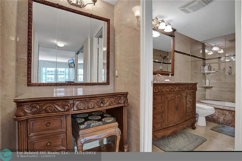 A peek into the en suite primary bathroom.