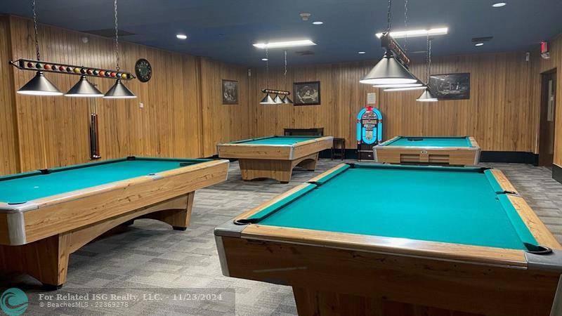 BONAVENTURE TOWN CENTER CLUB-- BILLIARDS ROOM--