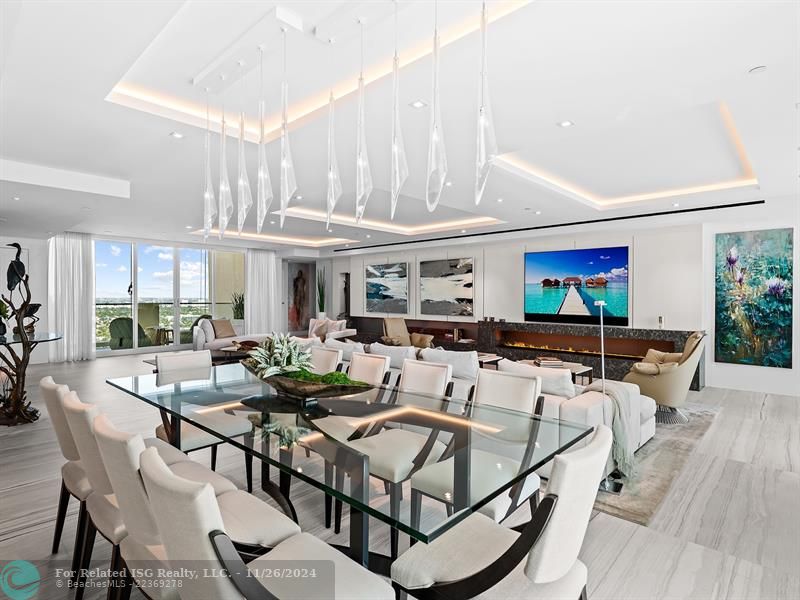 Dining Area and Wet Bar