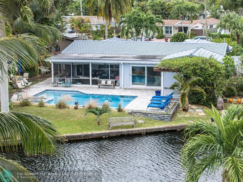 Oakland Park water front pool home