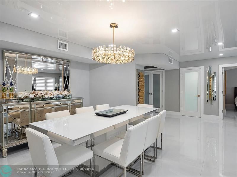 Beautiful spacious Formal Dining Room