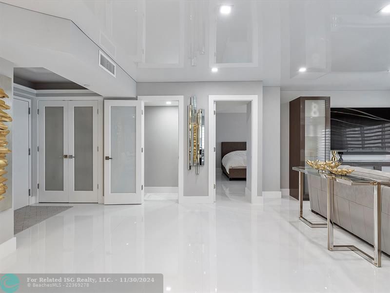 Beautiful spacious Formal Dining Room