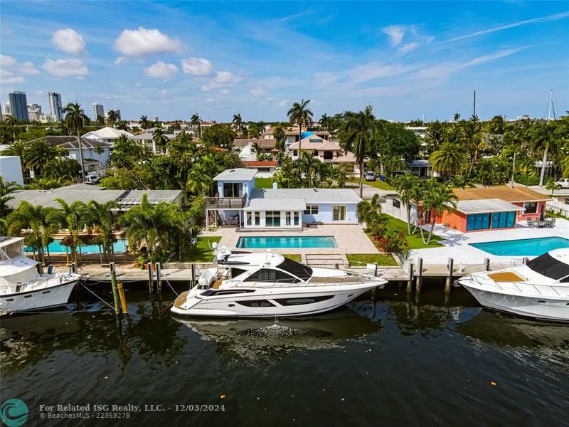 70 Feet on the water with unrestricted direct ocean access.