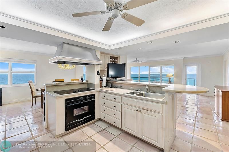 OPEN KITCHEN WITH GREAT OCEAN VIEWS