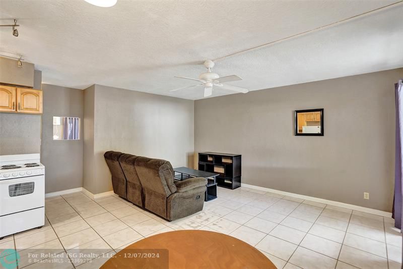 Kitchen/Living Room