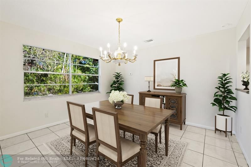 Dining room virtually staged