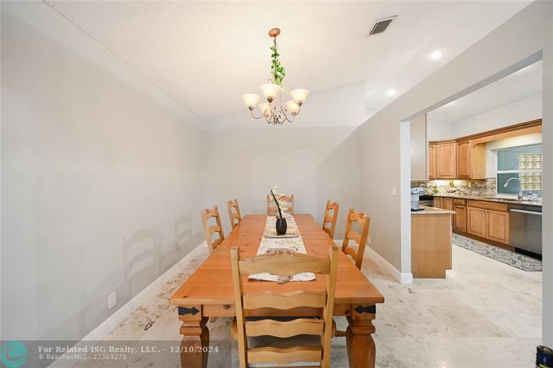 Dining room from foyer