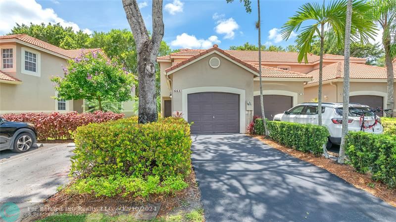 1 car garage and ample guest parking!