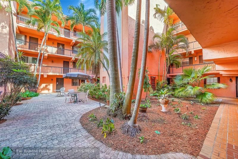 Tropical Courtyard