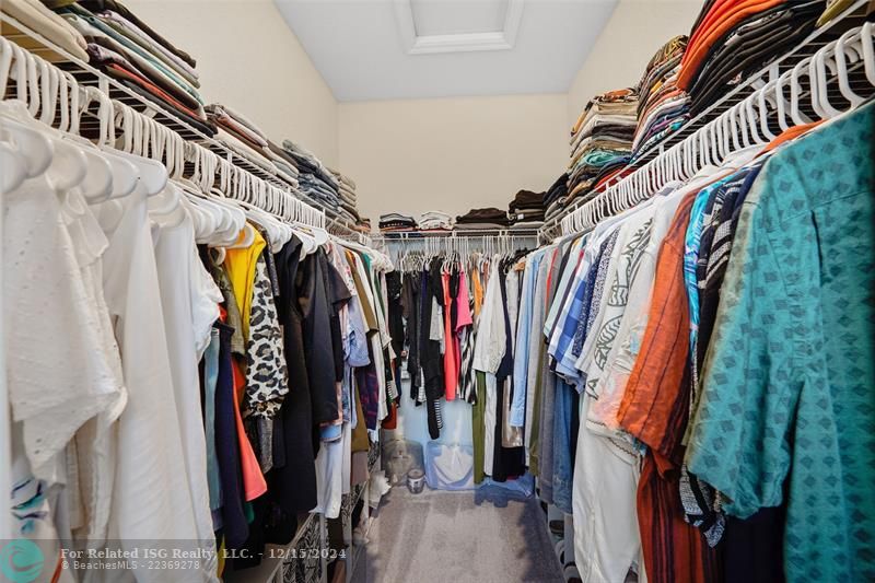 Walking Closet-Master Bedroom.