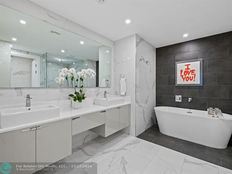 PRIMARY BATH SUITE designed by SLK Interiors