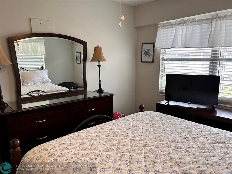 Large 2nd Bedroom. This furniture leaves with Seller