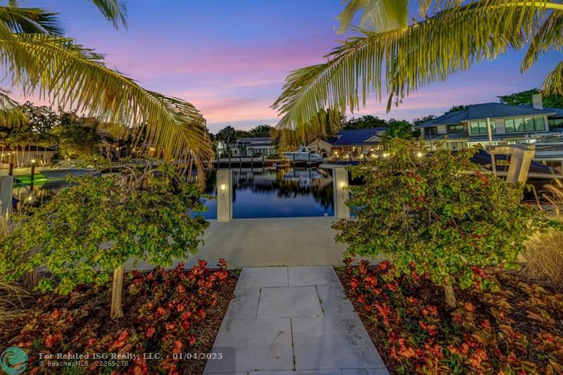 Both Day and Night â€” This Home is Mesmerizing!