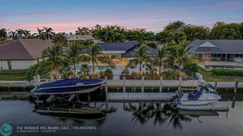 Both Day and Night â€” This Home is Mesmerizing!