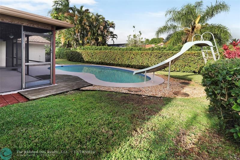 Screened-in Patio