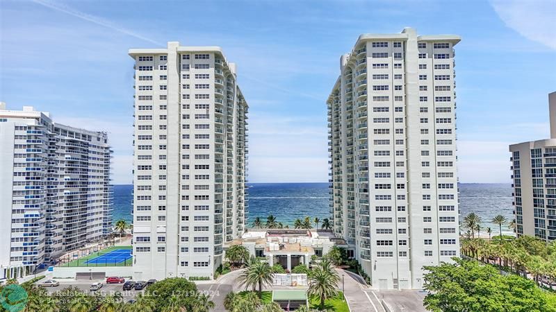 Aerial view of balcony