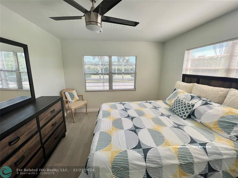 VIRTUALLY STAGED LIVING/DINING AREA