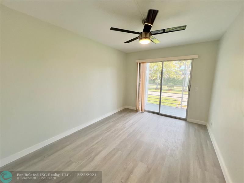 VIRTUALLY STAGED LIVING/DINING AREA