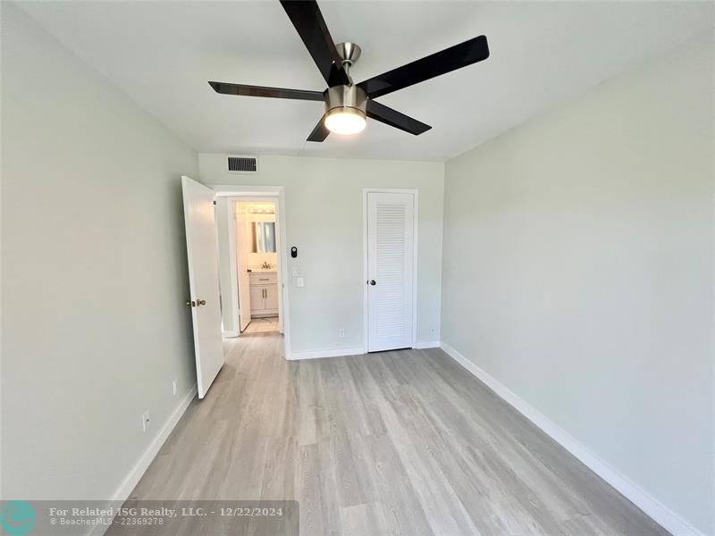 VIRTUALLY STAGED LIVING/DINING AREA