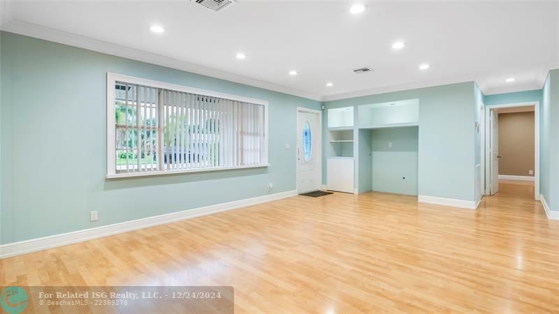 Spacious Family Room, lots of natural light