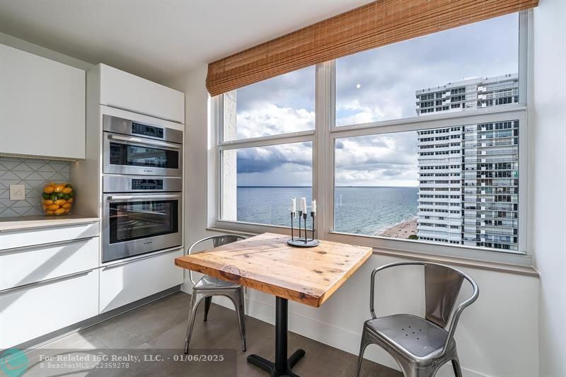 Breakfast Area with Ocean View