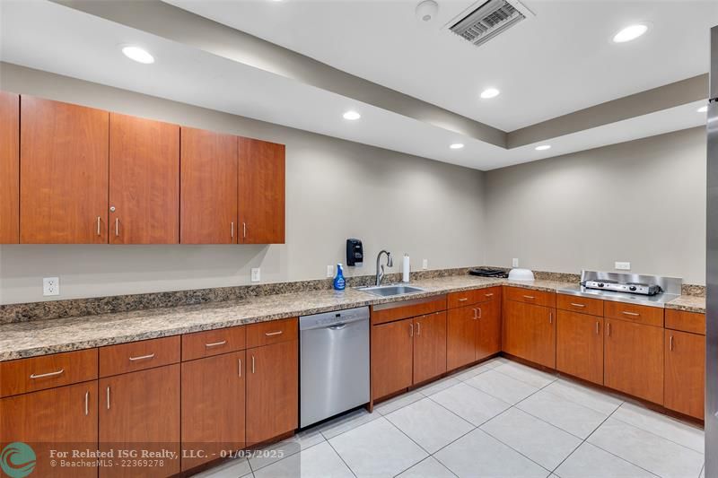 Gourmet Kitchen in Clubhouse on the Intracoastal