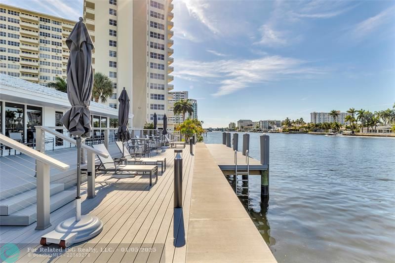 Barbecue Area on the Intracoastal