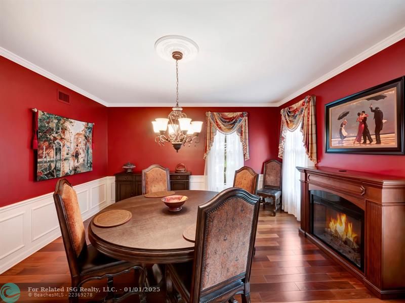 Striking dining room