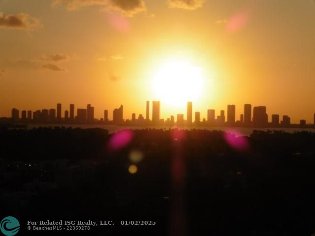 Close-up of Sunset over Miami Skyline!